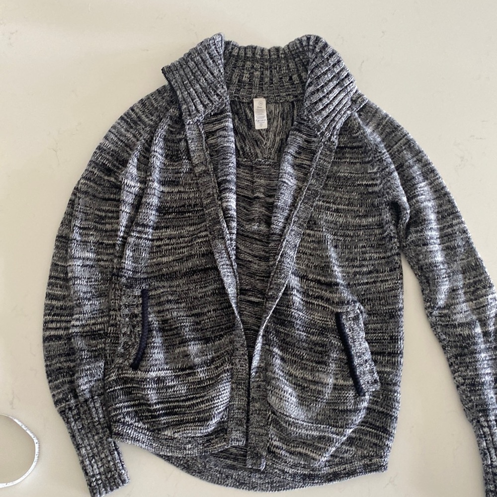 Ivivva (Lululemon children’s line) cardigan sweater